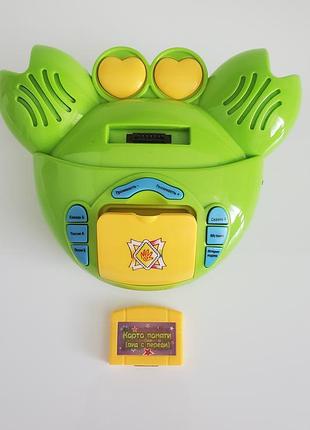 Интерактивная игрушка "краб сказочник" в идеале.