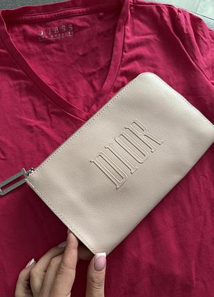 Дуже гарна косметичка dior