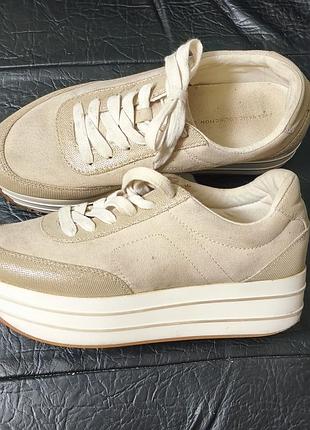 Жіночі кросівки на платформі zara basic platform sneakers