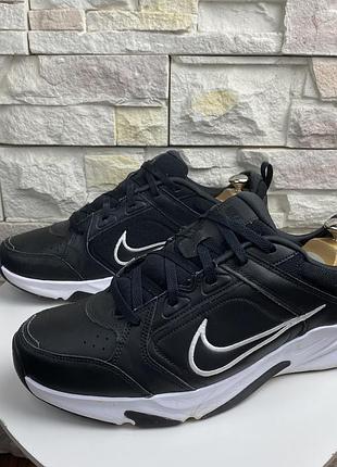 Оригінальні кросівки nike defy all day