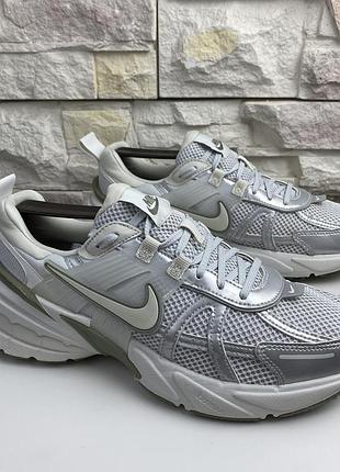 Оригінальні кросівки nike v2k run 2