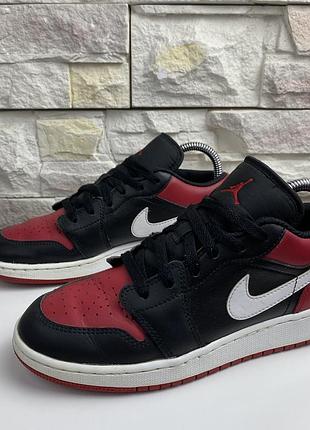Оригінальні кросівки nike air jordan 1 low