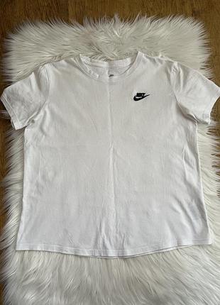 Футболка стан нової речі nike