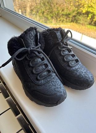 Черевики skechers чорні осінні, розмір 32