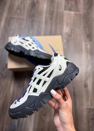 Стильные кроссовки asics gel-pickax beige black