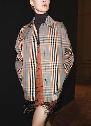 Короткий тренч в клетку zw collection