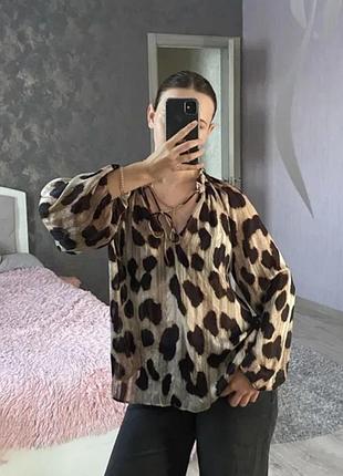 Блуза в принт з зав'язками 10