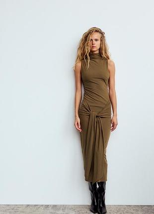 Довга сукня zara хакі без рукавів з зав'язкою
