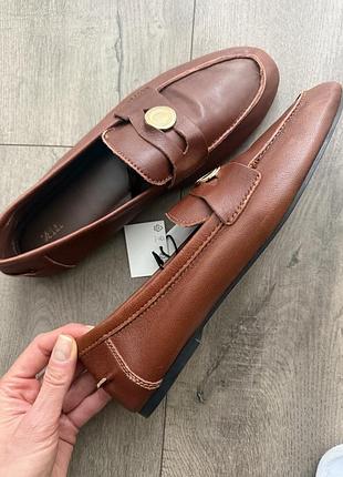 Трендові лофери zara