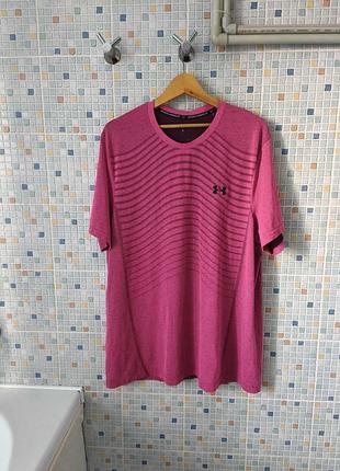 Футболка under armour.