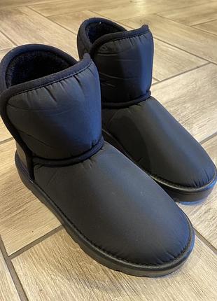 Женские черные зимние угги дутики ugg classic maxi mini женские укороченные дутые сапоги ботинки пуховики