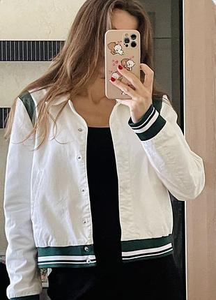 Стильний бомбер zara