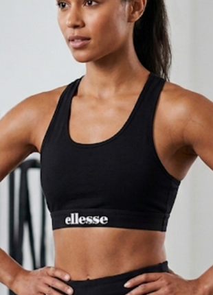 Черный спортивный топ ellesse s xs 95%хлопок