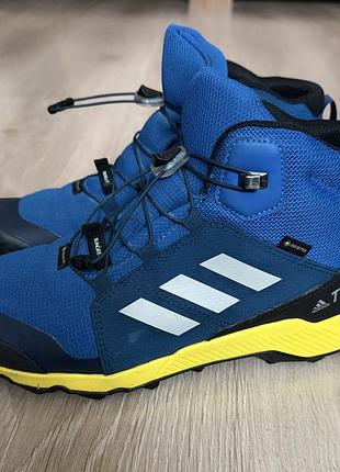Трекінгові черевики adidas terrex mid gtx k сині, 40 розмір