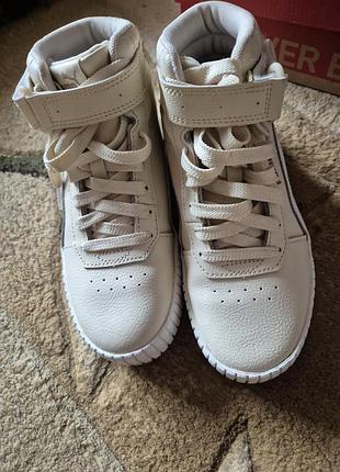 Кросівки puma carina 2.0 mid winter бежеві 35.5 розмір
