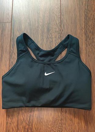Спортивный топ nike размер м