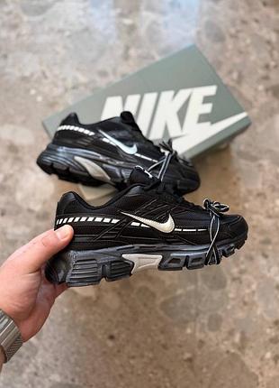 Nike initiator custom black white