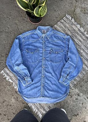 Вінтажна джинсова сорочка levis в робочому ковбойському стилі з накладними кишенями й перламутровими ґудзиками