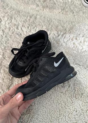Кроссовки nike