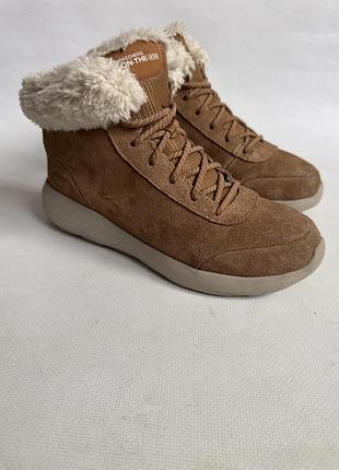 Замшеві утеплені чобітки skechers
