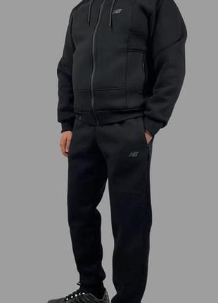 Чоловіча зимова модель костюма від бренду new balance