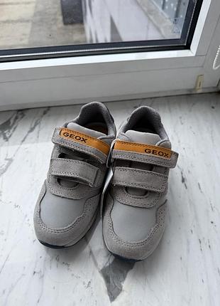 Кросівки дитячі geox