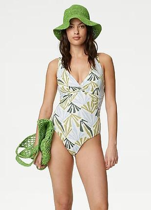 Комфортный слитный купальник батал m&s, с эффектом утяжки, с формовaнной чашечкой, с v-образным вырезом, перекрученной деталью на лифе, 20/48/4 ,xl/56