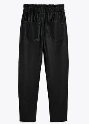 Брюки из экокожи zara. 3