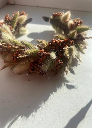 Віночок на голову коричнево - зелений на подарунок або фотосесію  , із сухоцвітами та травами