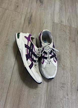 Кросівки asics біло-фіолетові