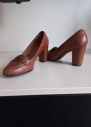 Туфлі жіночі/шкіра clarks