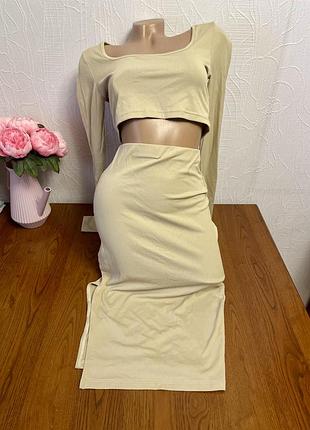 Дуже класний костюм зі спідницею shein