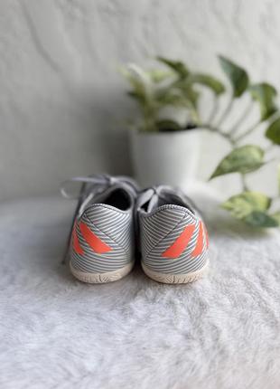 Футзалки adidas 2