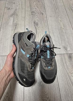 Демисезонные трекинговые ботинки quechua mh 1000 waterproof