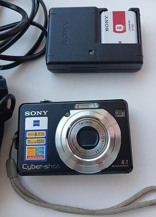 Фотоапарат sony cyber-shot 8.1 mp з об'єктивом carl zeiss