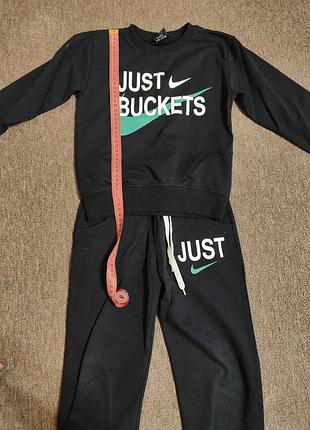 Спортивний костюм для хлопчика nike чорний зі світшотом та штанами 116-122 см