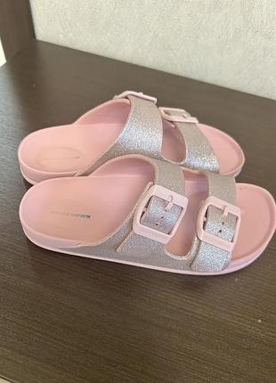 Легенькі шльопанці на дівчинку, 37 розмір skechers