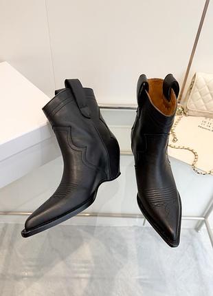 Жіночі черевики казаки maison margiela ботинки женские