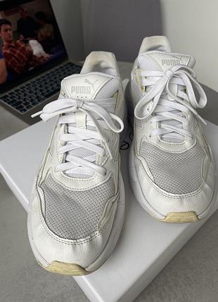 Кросівки унісекс puma білі зі штучних матеріалів