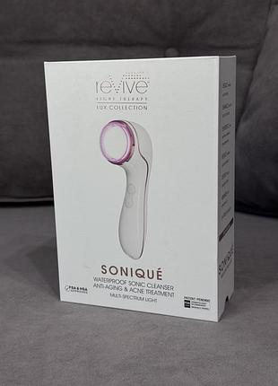 Led-устройство для очистки, борьбы с акне и морщинами revive light therapy lux collection soniqué cleanser anti-aging &amp; acne