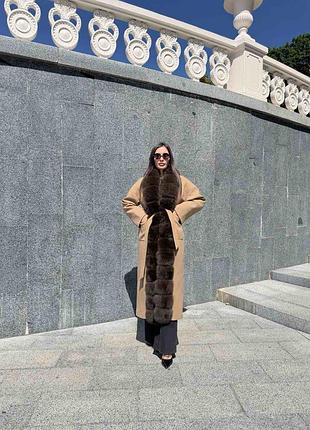Зимнее пальто с натуральным мехом песца