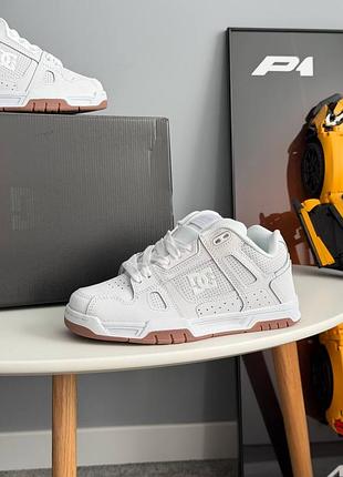 Кросівки жіночі dc stag white