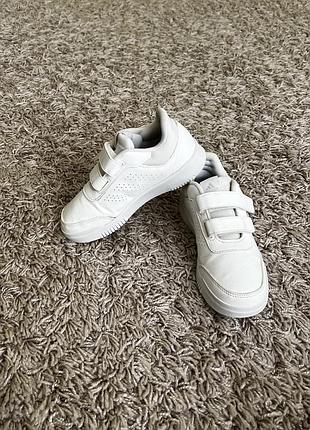 Кросівки adidas 33,5 розміру