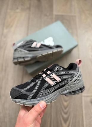 New balance 1906 black pink moon