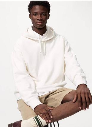 Молочное худи uniqlo,,l 7