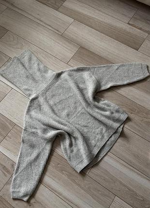Светр жіночий h&m сірий з високим коміром