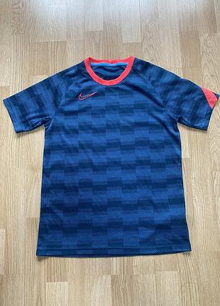 Тренувальна футболка nike academy pro dry