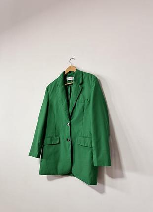 Красивий піджак bershka🌿