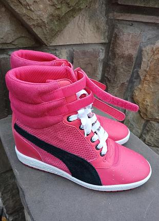Жіночі домісезонні кросівки puma.
