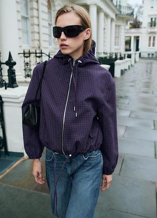 Фіолетова куртка в клітинку zara